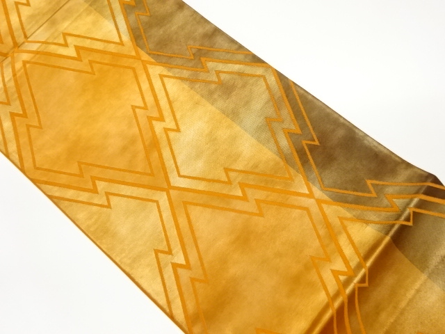 松皮菱模様織出し袋帯